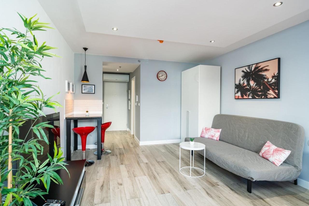 Apartment Gorgeous Sea View With Free Parking *