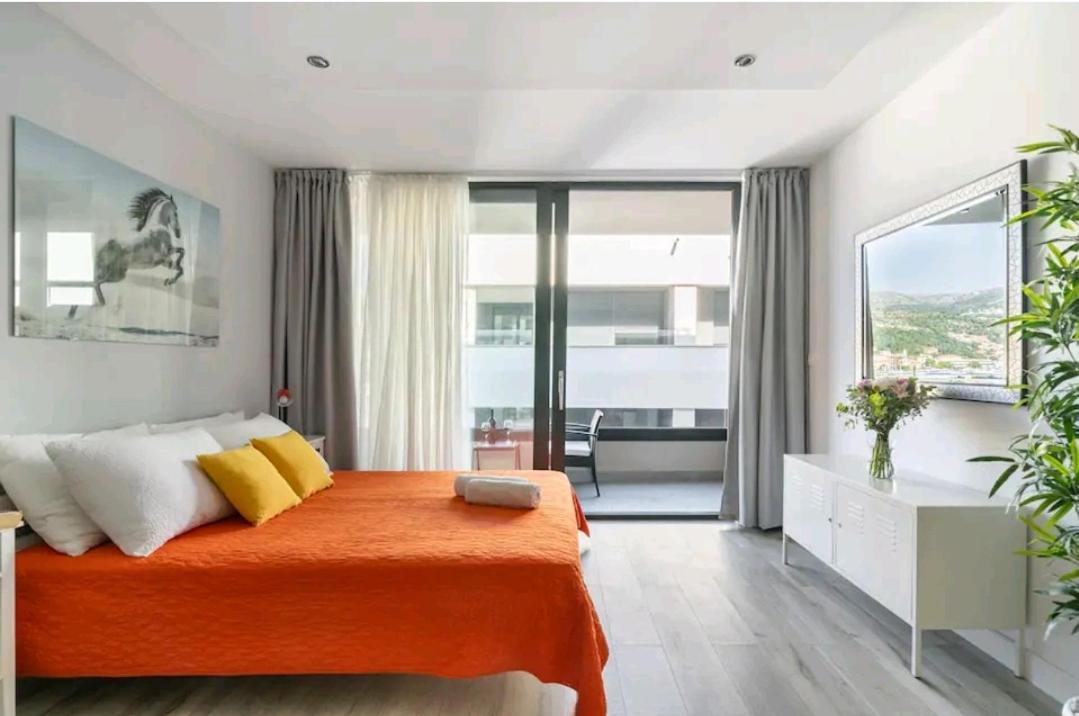 Apartment Gorgeous Sea View With Free Parking *